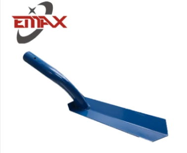 Schaufel mit Ersatzteilen für landwirtschaftliche Maschinen 