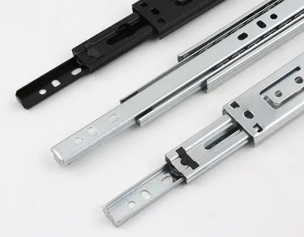 Möbelbeschläge, Schubladenführung mit 30 mm Breite