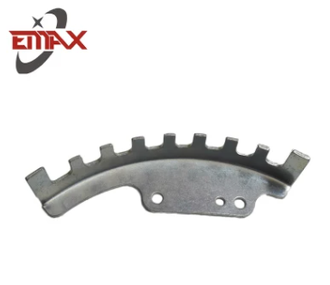 Sägezahnstanzteile mit hoher Präzision