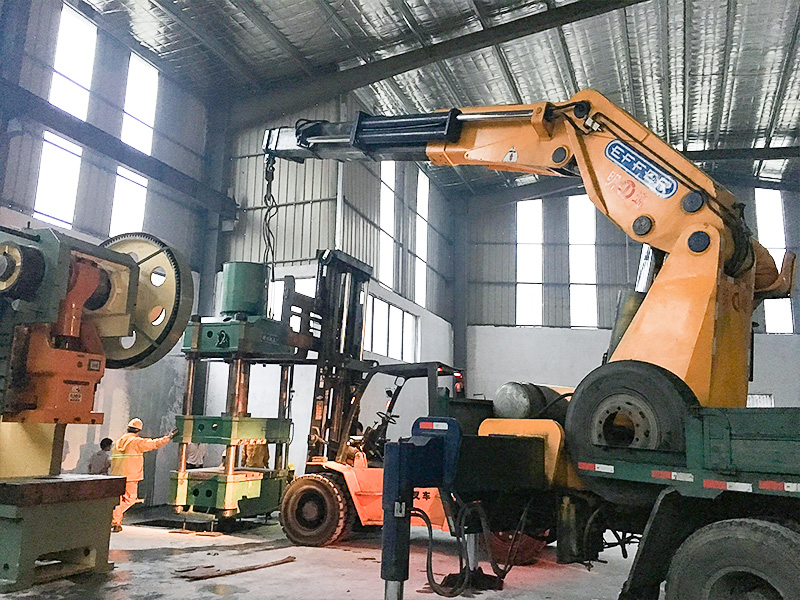 Vorsichtig sein!Diese sehr unauffälligen Tür- und Fensterbeschläge sind tatsächlich sehr wichtig!