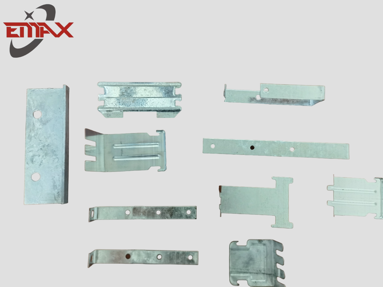 3微信图片_铁制品冲压件